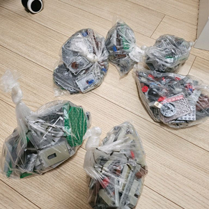 레고 일괄 판매 합니다 5767, 42000, 70404, 70750, 75021, 9450, 9448 이미지