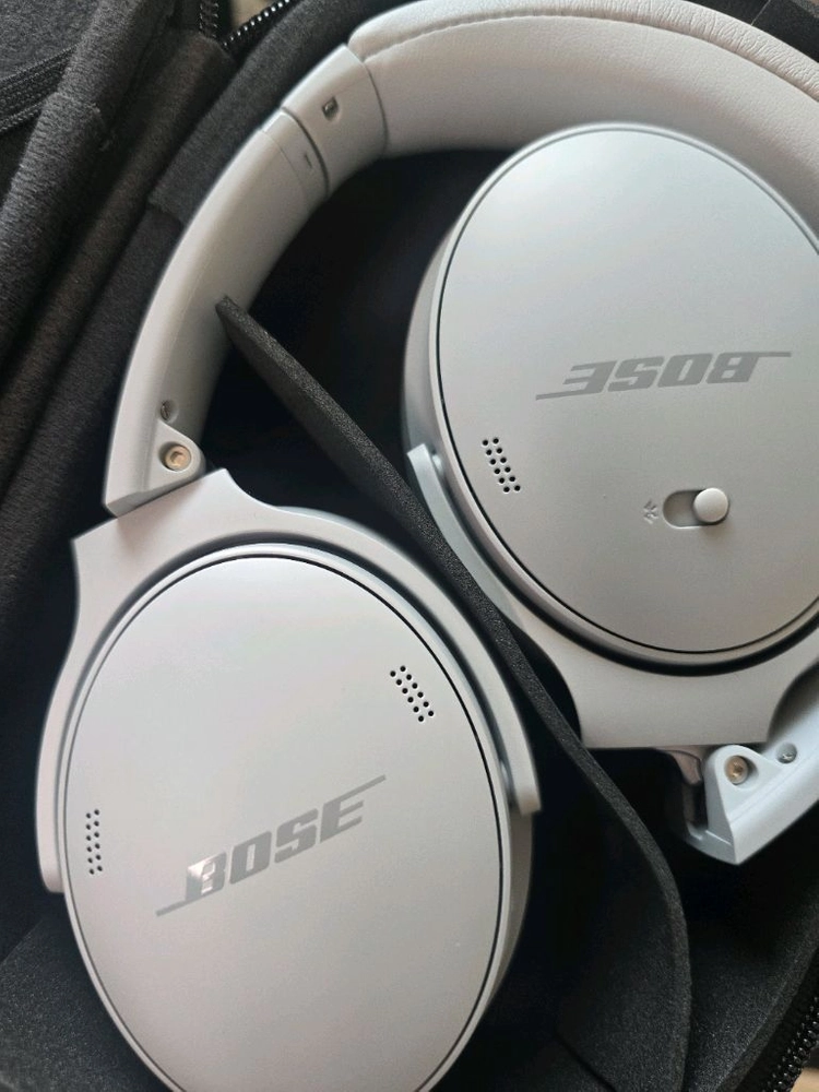 보스 BOSE QC 노이즈캔슬링 무선 블루투스 헤드폰 문라이트 그레이 이미지