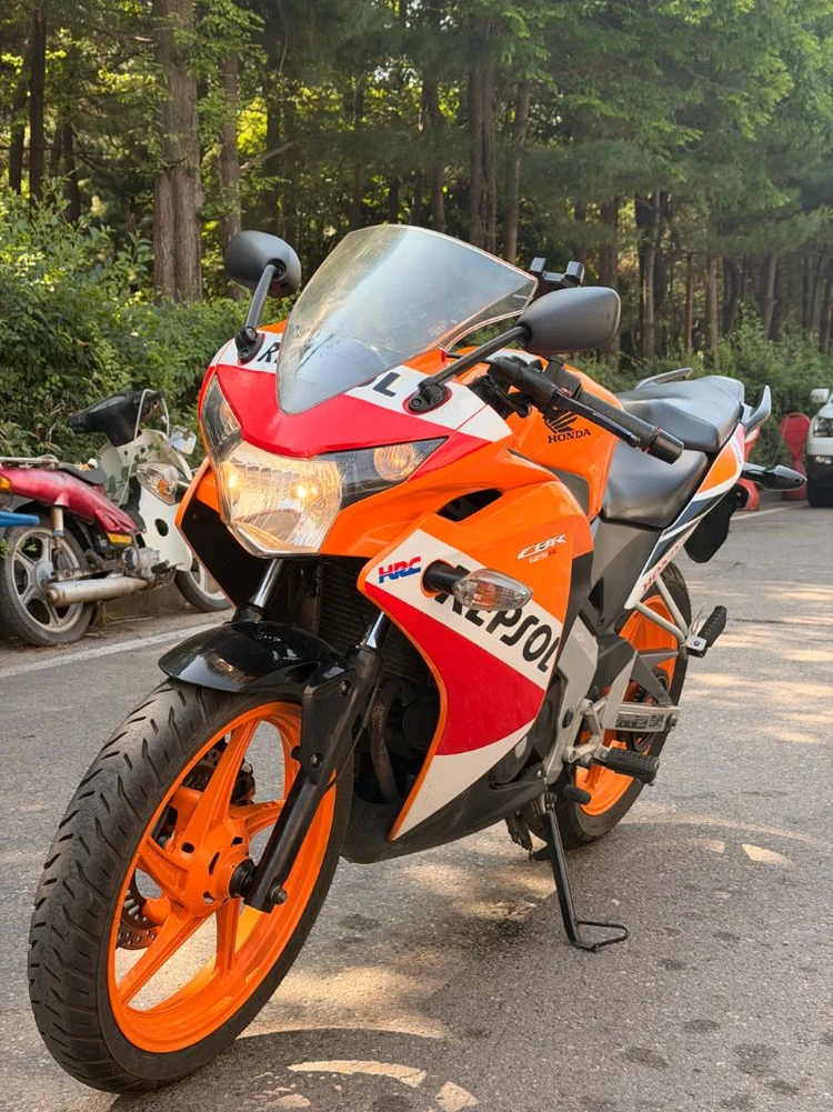 cbr125r 15년 1만 랩솔 에디션 오렌지 이미지