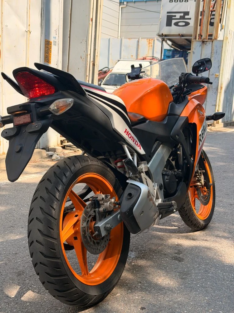 cbr125r 15년 1만 랩솔 에디션 오렌지 이미지
