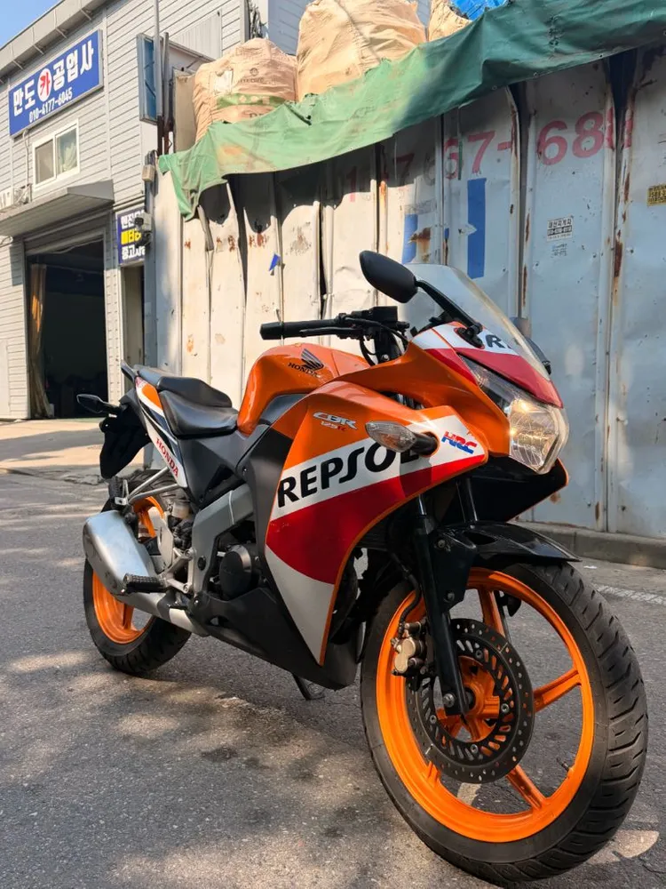 cbr125r 15년 1만 랩솔 에디션 오렌지 이미지