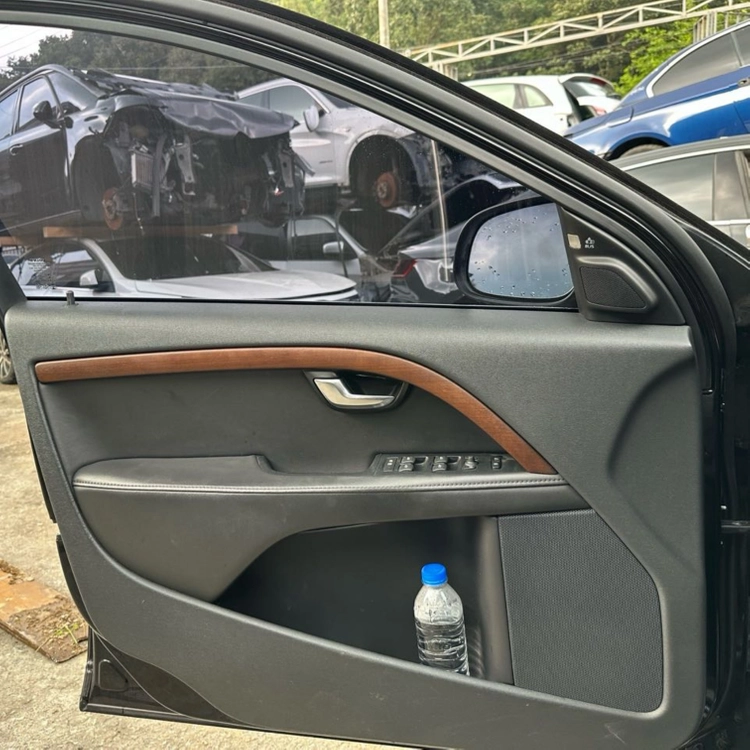 볼보 S80 D4 / 실내 or 전장 및 외장 부품 판매합니다 이미지