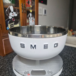 스메그 SMEG 디지털 주방저울 디지털 베이킹 전자저울 계량 화이트 이미지