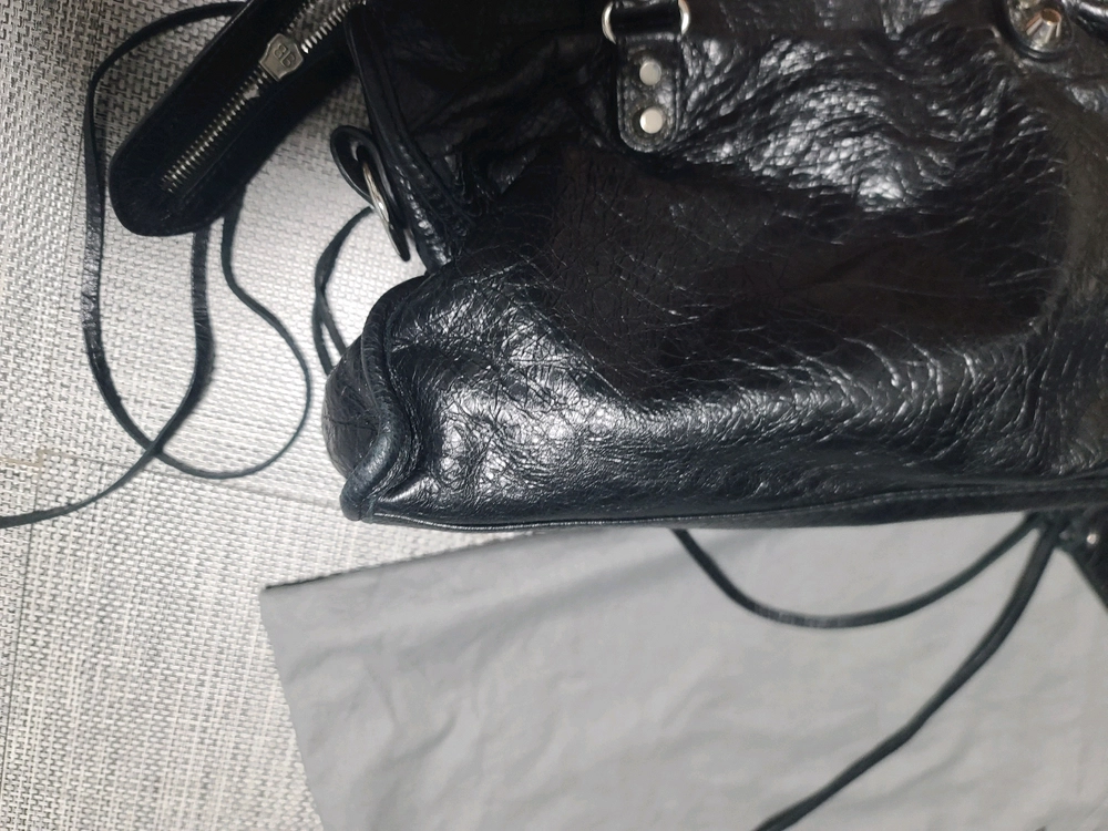 발렌시아가 시티백 스몰 모터백 토트백 크로스백 블랙 은장 르시티백 이미지