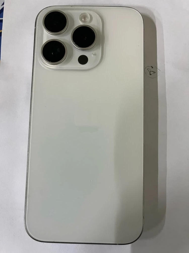 아이폰 15 pro 256기가 화이트 배터리 100프로 이미지