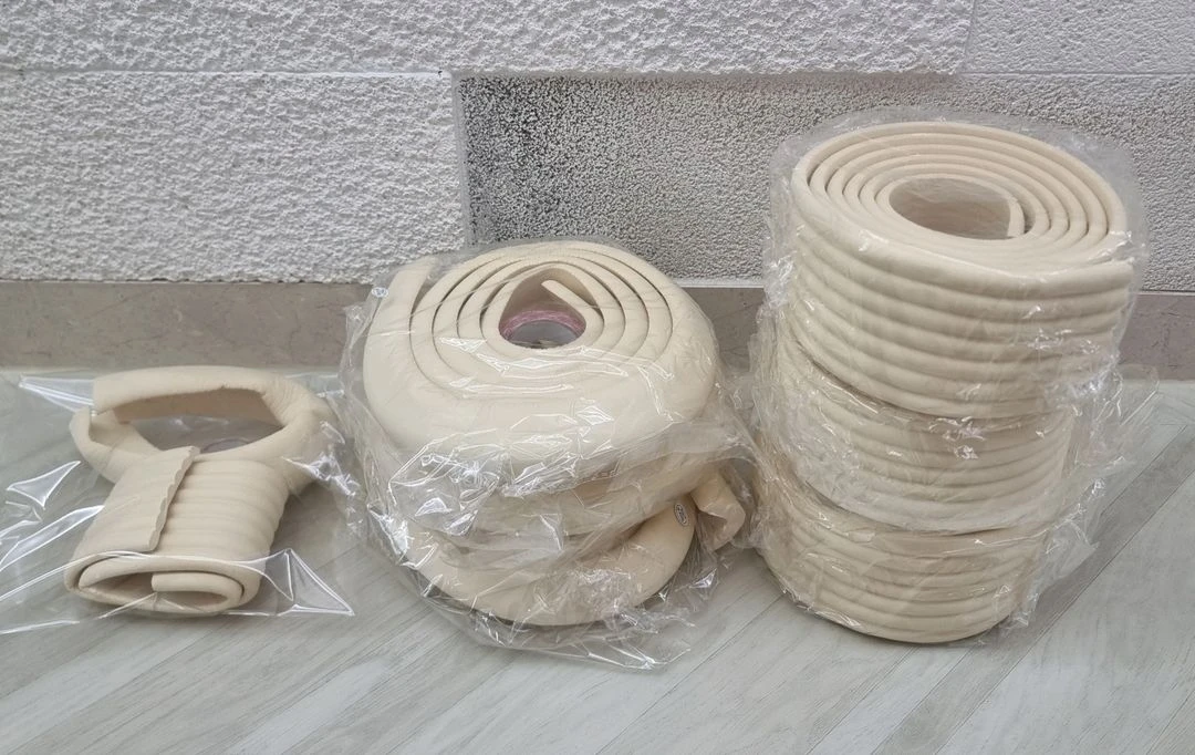 (미개봉새상품)아기 모서리 보호대/책상코너/쿠션카드/안전가드(베이지색상) 이미지