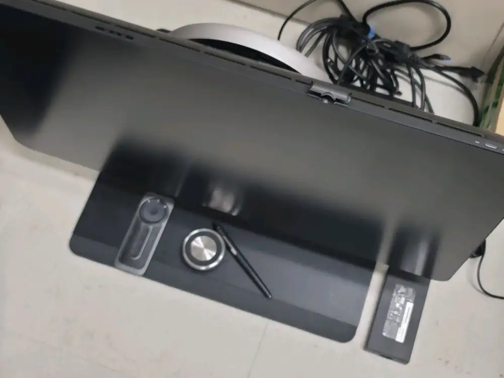 상태 좋은 WaCom 와콤 신티크프로24 DTK-2420 에르고스탠드 Cintiq Pro 24 타블렛 이미지