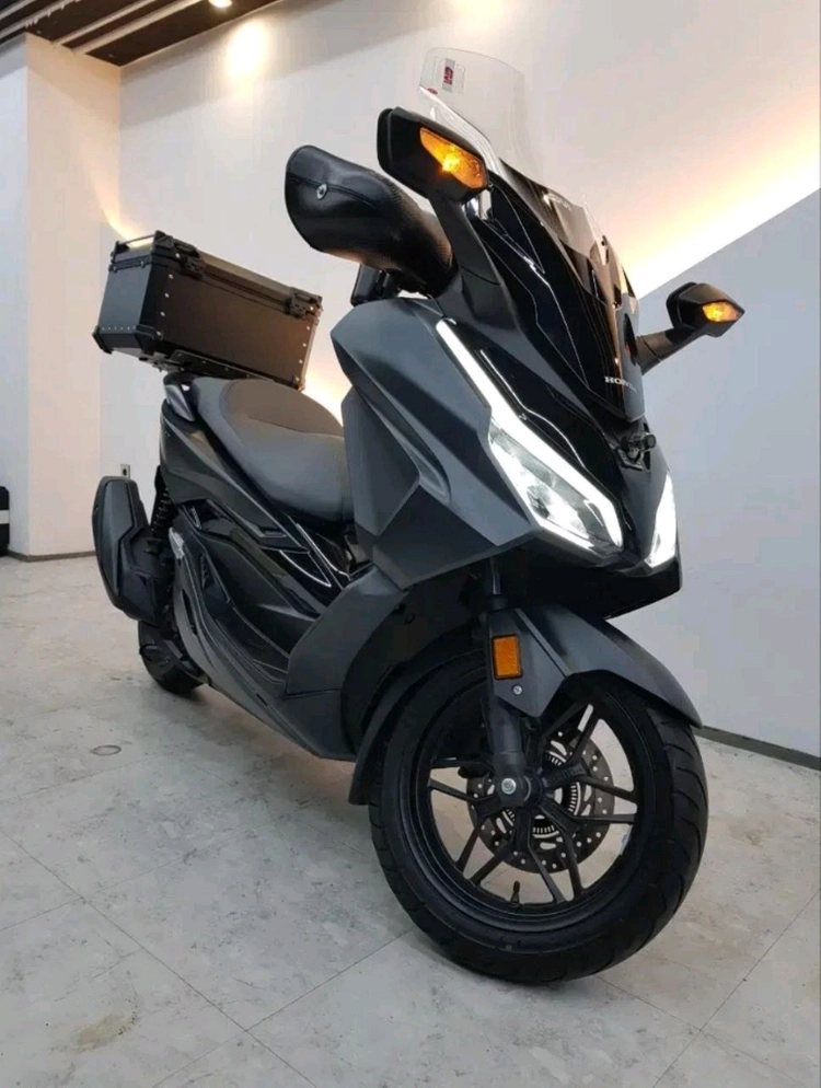 포르자350 2024년식 9천KM 판매합니다 이미지