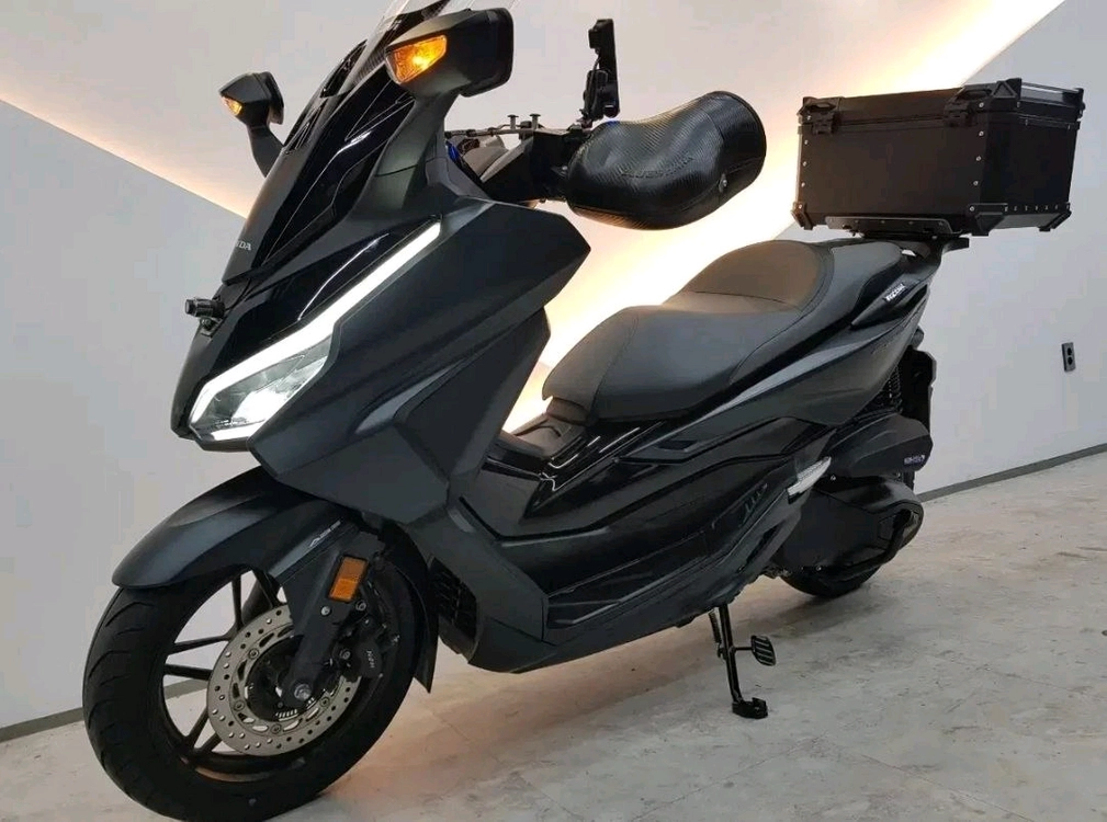 포르자350 2024년식 9천KM 판매합니다 이미지