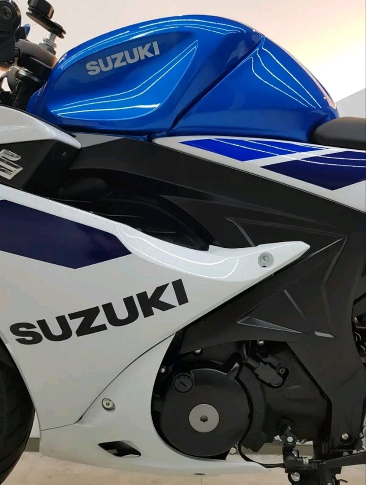 Gsxr125 2024년 9천KM 판매합니다 이미지