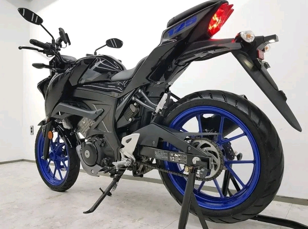 Gsx-s125 2022년 9천KM 신차급 판매 이미지