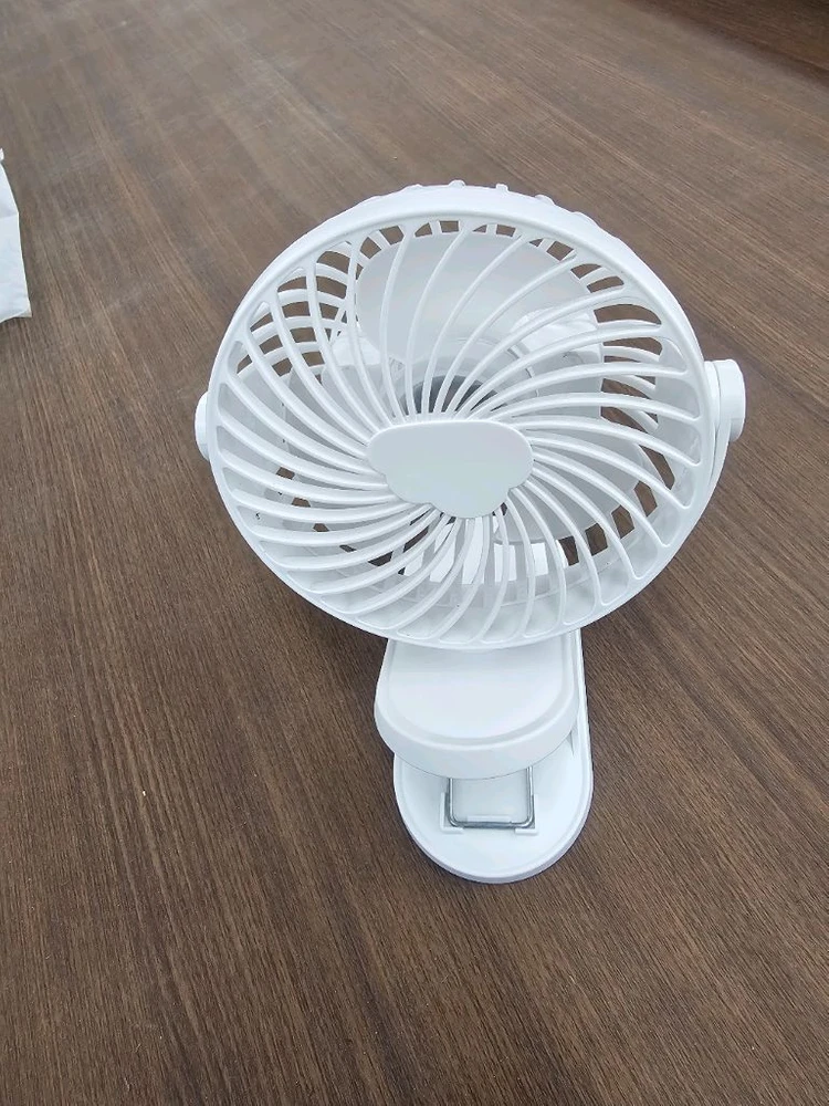 클립 선풍기 저소음 360 입체회전 휴대용 사무실 초경량 미니 선풍기유모차 아기 침대 화이트 이미지