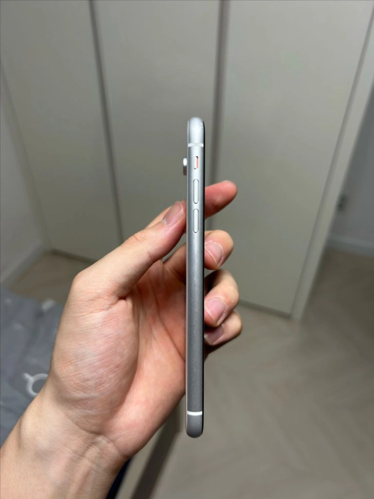 아이폰 XR 화이트 상태S급 (순정) 이미지