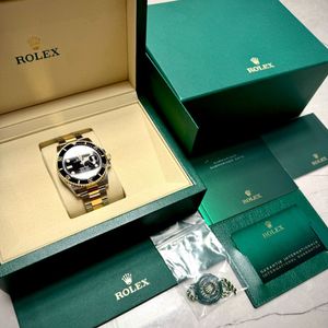 롤렉스 서브마리너 흑콤 41mm 신형 판매합니다 이미지