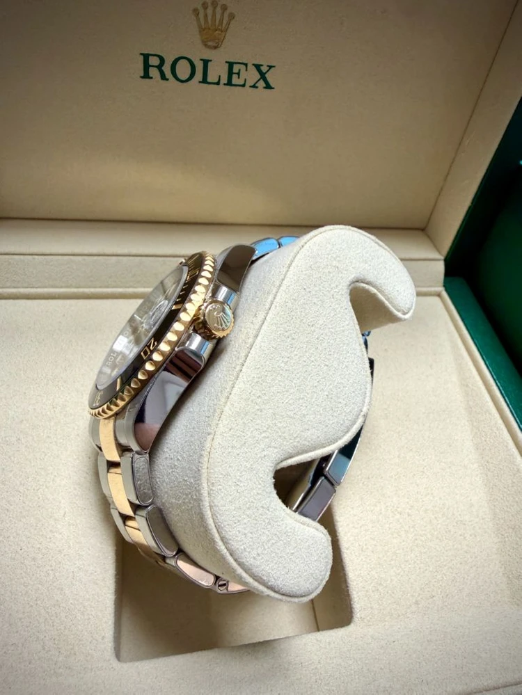 롤렉스 서브마리너 흑콤 41mm 신형 판매합니다 이미지