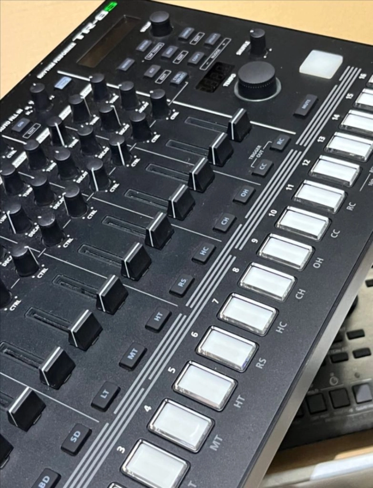 roland tr8s - 안심되는 중고거래