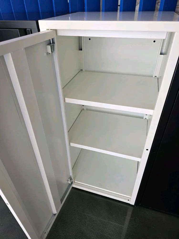 마켓비 도미닉 1문 철제 수납장 이미지