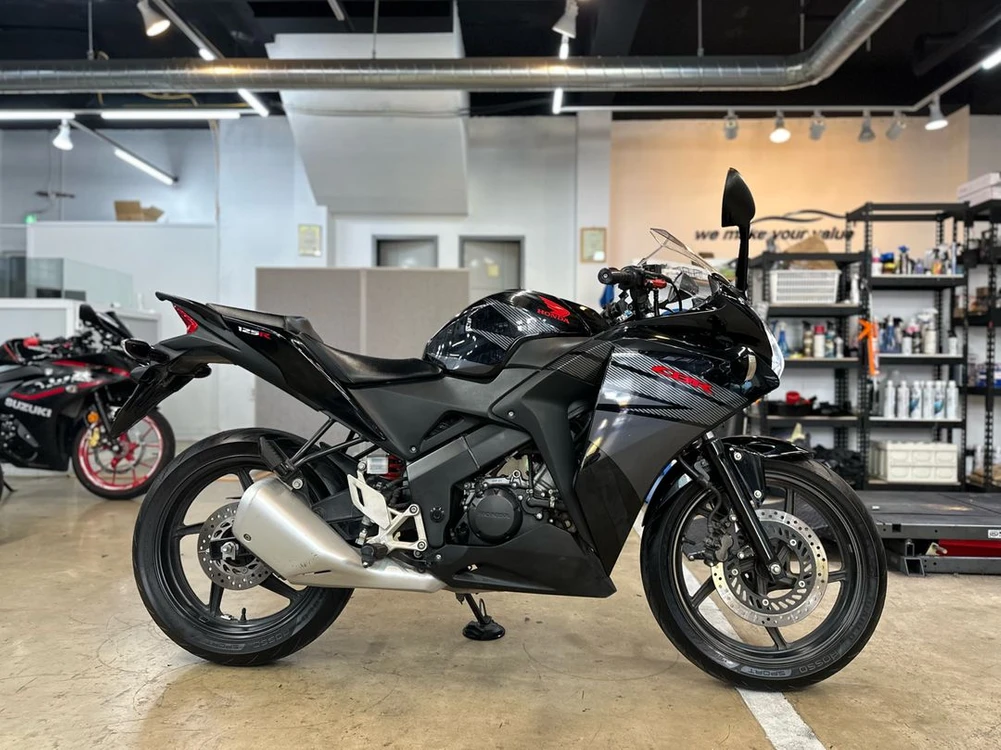 혼다 CBR125 17년식 1만km 특 S급 무사고 이미지