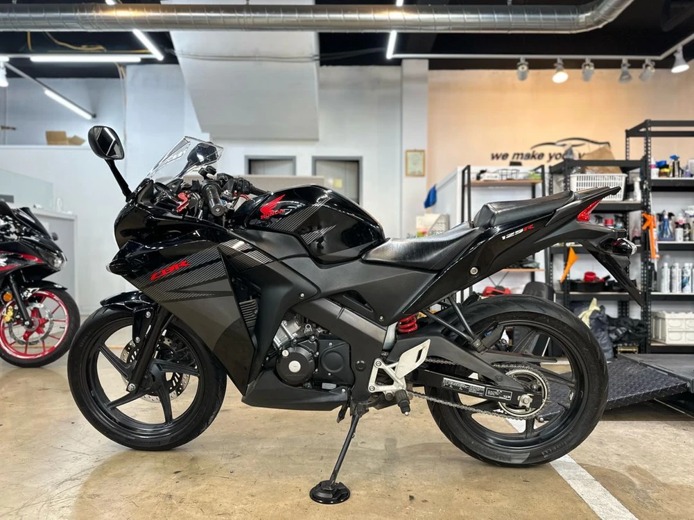 혼다 CBR125 17년식 1만km 특 S급 무사고 이미지