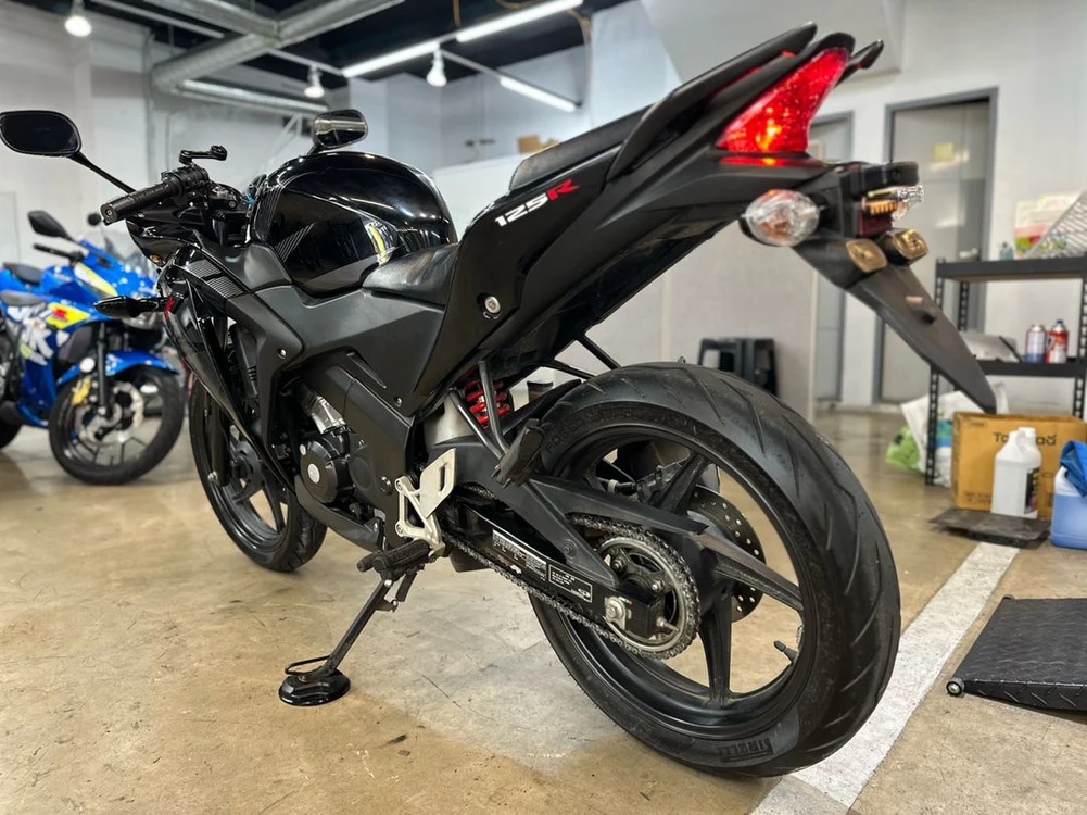 혼다 CBR125 17년식 1만km 특 S급 무사고 이미지