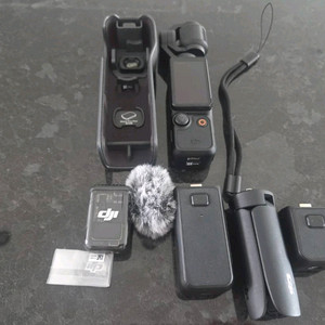 DJI 오즈모 포켓3 크리에이터 콤보 이미지