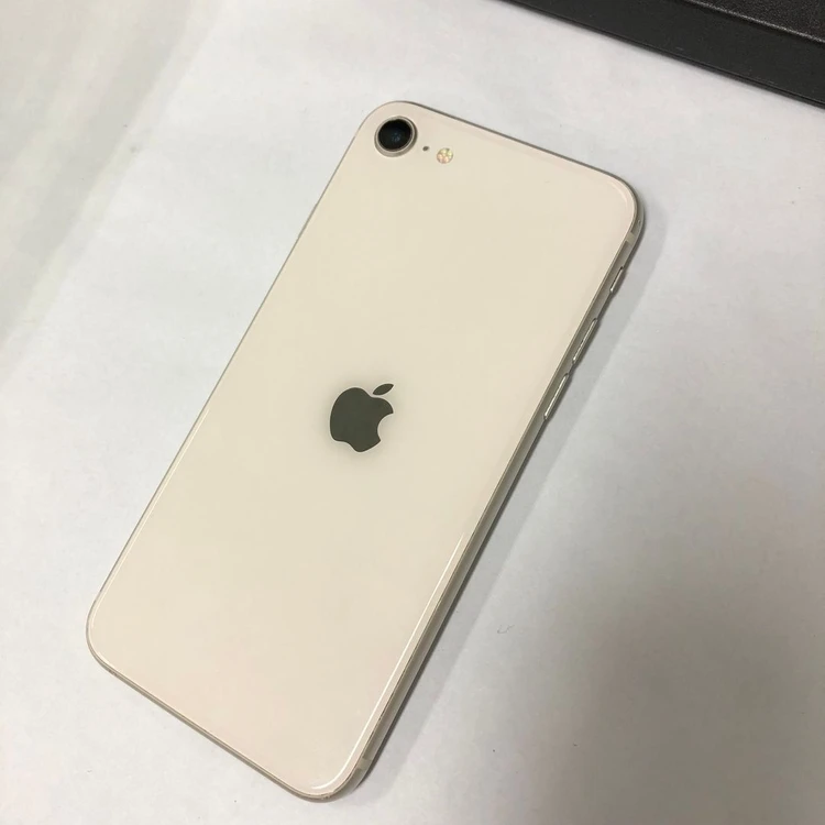 .아이폰SE3 256GB 화이트 중고폰 배터리86% 기능정상 213450 - 안심되는 중고거래
