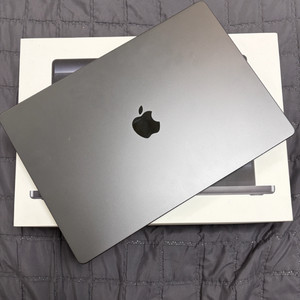 맥북 프로 16 M4 Pro 24GB 512gb 스페이스블랙 팝니다 이미지