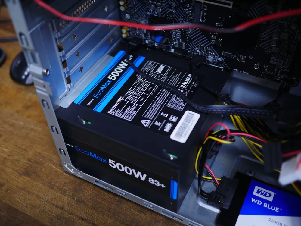 고성능 사무용 컴퓨터 i3-12100 16GB SSD250GB 본체 이미지