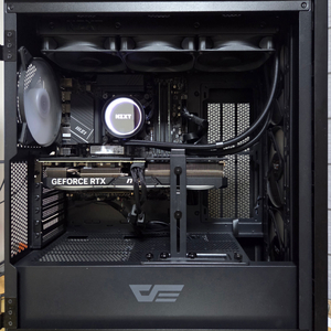 고성능 컴퓨터 i7-13700K / RTX 4070Ti 이미지