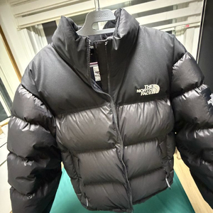 눕시 다운 패딩 재킷 이미지