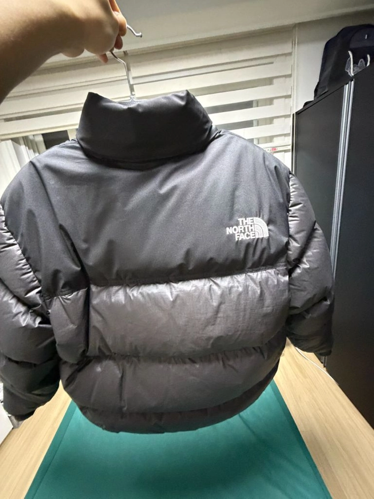 눕시 다운 패딩 재킷 이미지