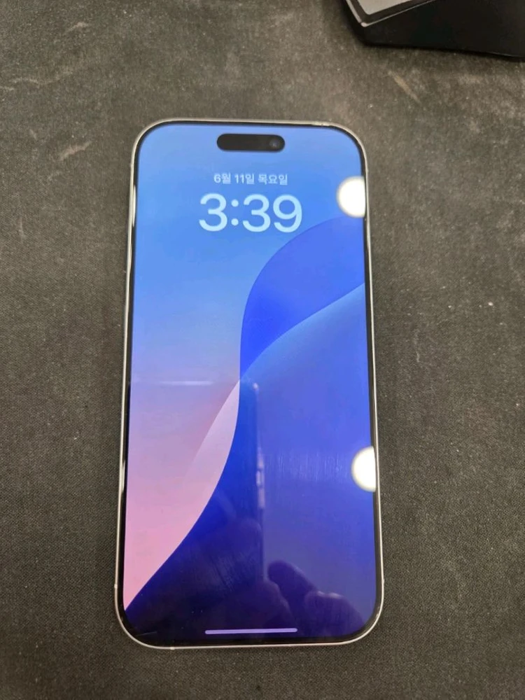 아이폰 16프로 실버티타늄 128gb 이미지