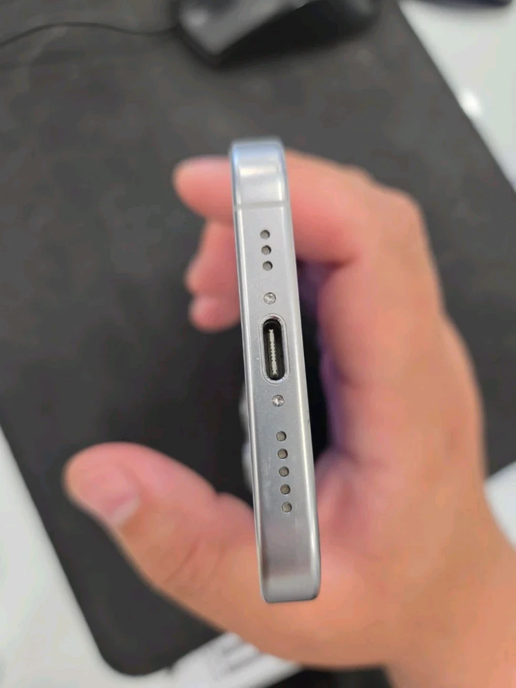 아이폰 16프로 실버티타늄 128gb 이미지
