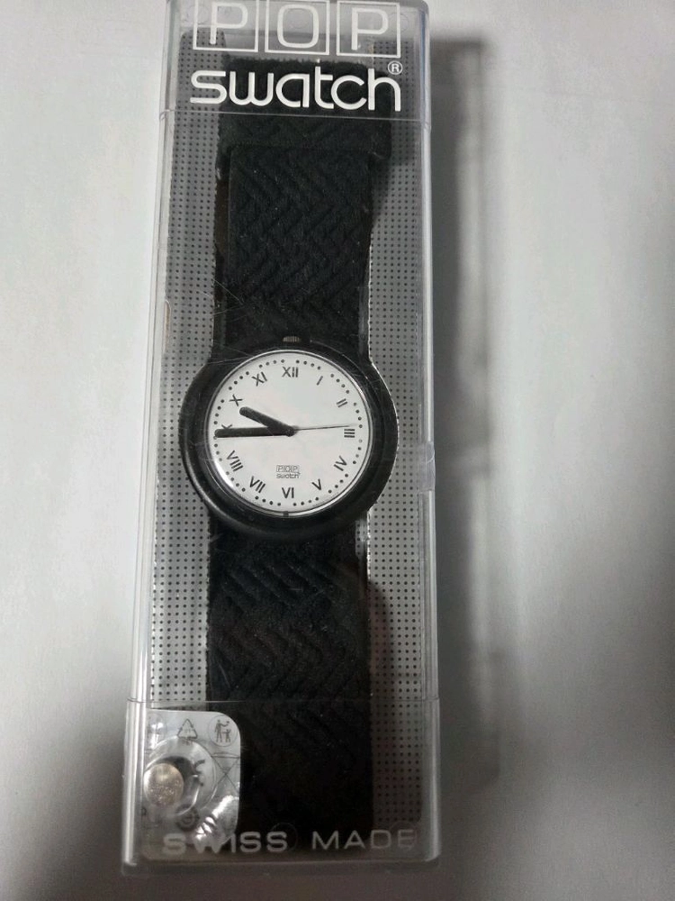 Swatch Roman Night 시계 이미지