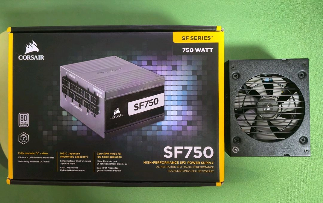 커세어 SF750(구형) + 12VHPWR 이미지