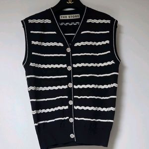 한섬 더스토어 THE STORE 22 보석 단추 슬리브리스 니트 베스트 (F) 이미지