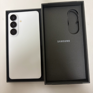 갤럭시S26 화이트 512GB 자급제 거의새거 이미지