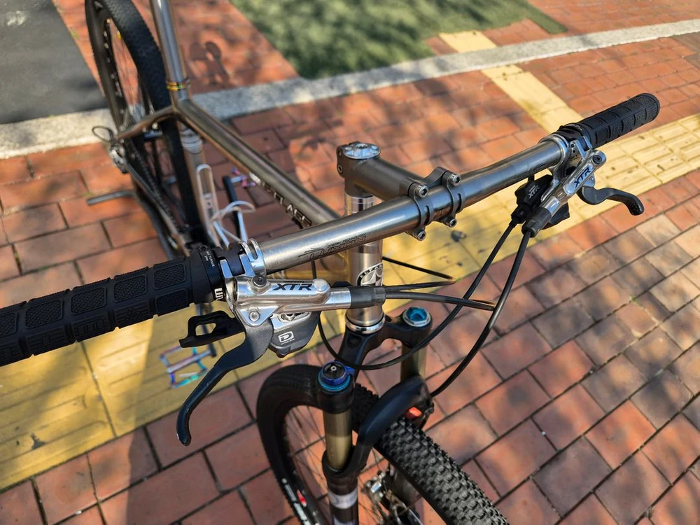 룩손 티타늄 MTB 자전거 (XTR) 대차 가능 이미지