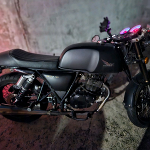 125cc 클래식 오토바이 이미지