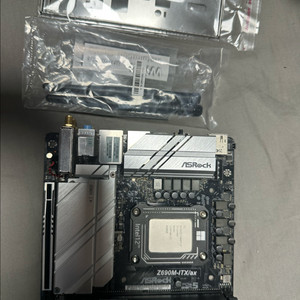 ASRock Z690M-ITX/ax 메인보드 + 인텔 i7-14700K CPU + 렉사 DDR4 32GB 이미지