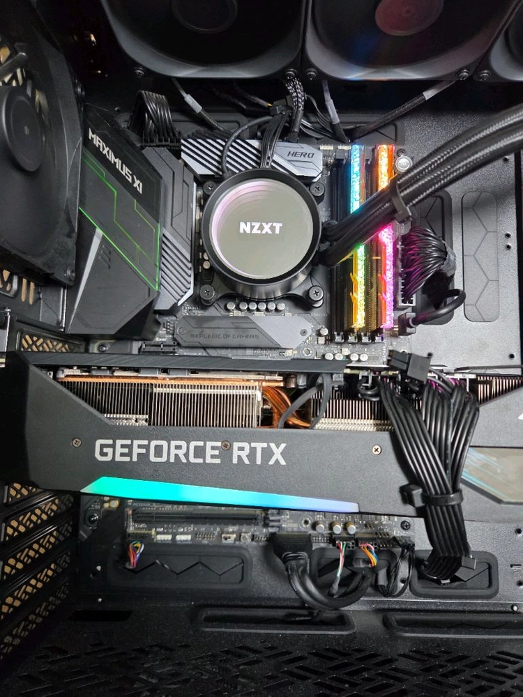 어로스 rtx 3070 ti 팔아요 이미지
