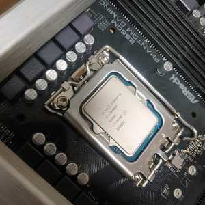 13600KF + B660M DDR4 + D4 3200 32GB 판매합니다. 이미지