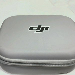 DJI 오즈모 포켓 3 크리에이터 콤보+각종 악세사리(30만원)+보험연장 이미지