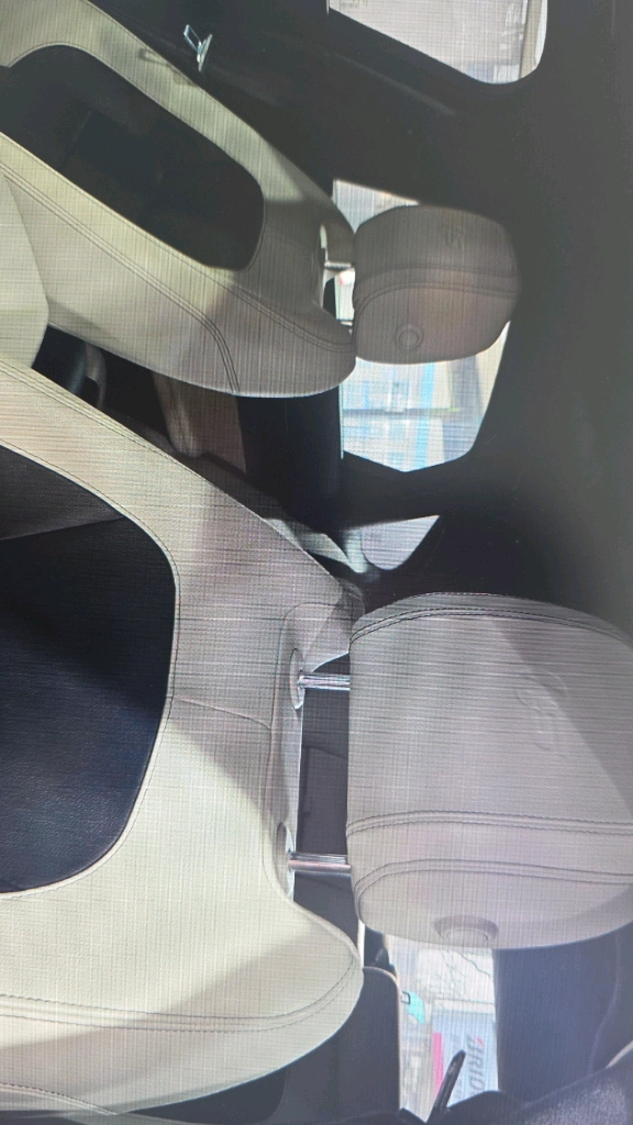 재규어 xfs 20년 등록 이미지