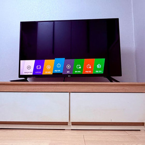 LG 43인치 TV + 거실장(TV다이) 세트 이미지