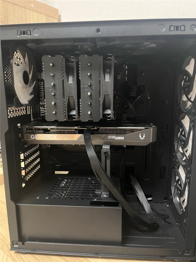 하이엔드 종결급 컴퓨터 저렴하게 올립니다 7800X3D/RTX4070S 게이밍 PC 본체 이미지