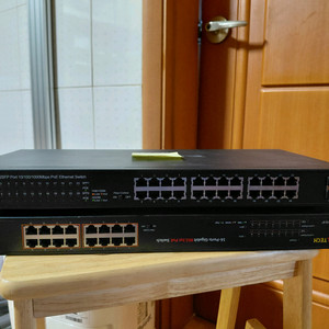 솔택 CCTV PoE 스위칭허브 24포트 기가 PoE허브 10/100/1000Mbps 이미지