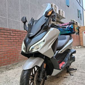 *점포정리* 혼다 포르자350 2025년식 47,@@@km 이미지