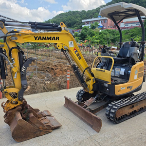 얀마 미니굴삭기 VIO17 2019년식 5000시간 가동 집게 장착 장비~! 이미지