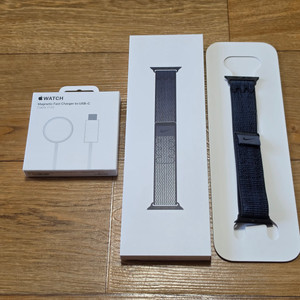 애플 나이키스마트밴드 46MM 와 애플워치 정품 충전기 팝니다. 이미지